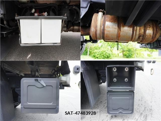 Hino DUTRO 2015-02 7217748-16