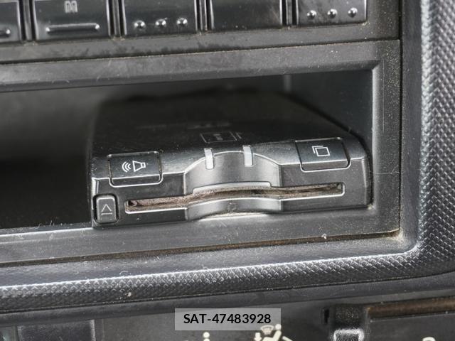 Hino DUTRO 2015-02 7217748-25