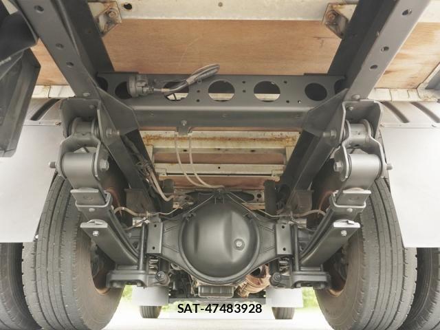 Hino DUTRO 2015-02 7217748-5