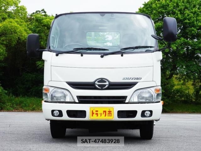 Hino DUTRO 2015-02 7217748-6