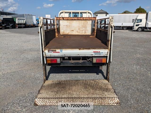 Hino DUTRO 2016-04 7250602-9