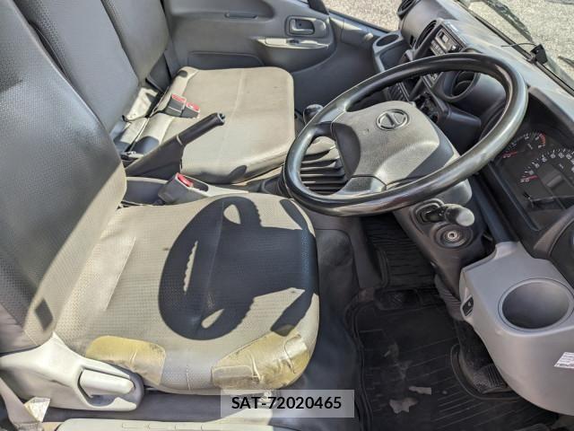 Hino DUTRO 2016-04 7250602-26