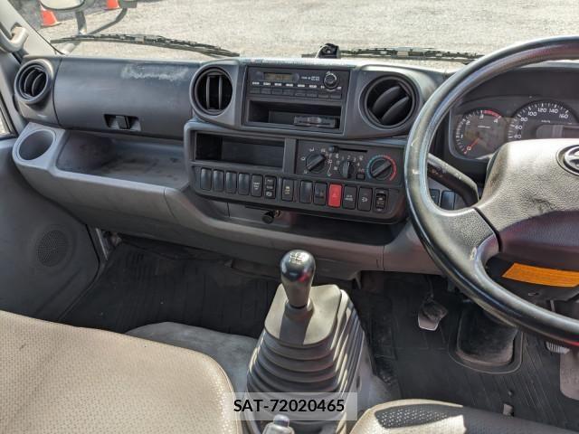 Hino DUTRO 2016-04 7250602-27