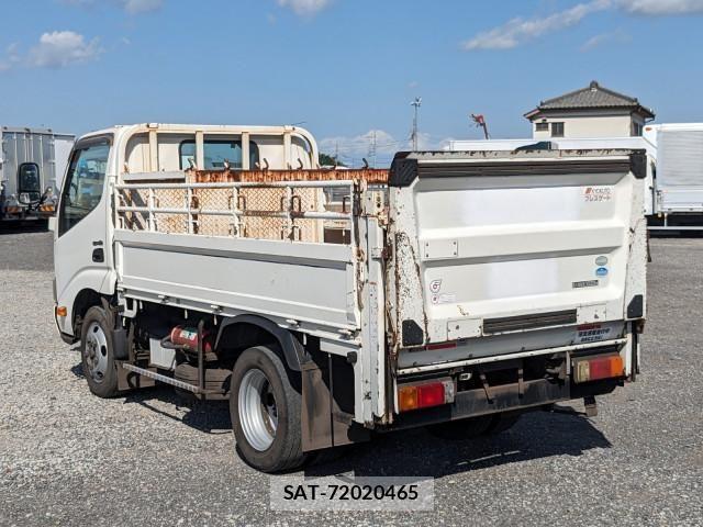Hino DUTRO 2016-04 7250602-2