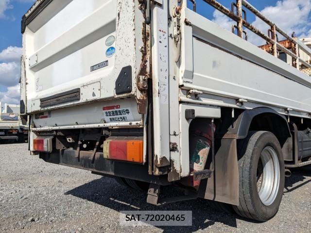 Hino DUTRO 2016-04 7250602-5