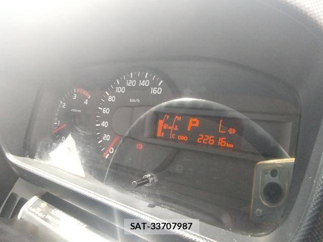 Hino DUTRO 2013-06 7250584-29