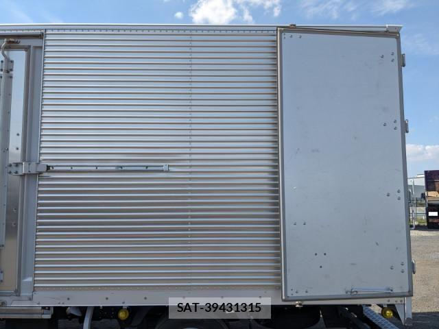 Hino DUTRO 2022-06 7250568-18