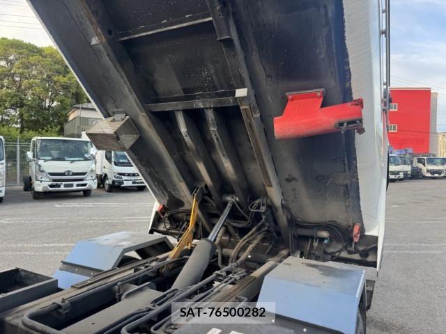 Hino DUTRO 2017-11 7250591-21