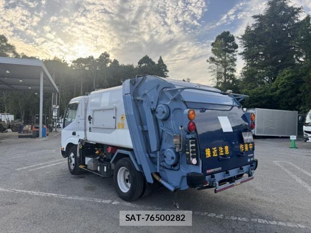 Hino DUTRO 2017-11 7250591-3