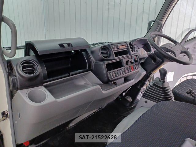 Hino DUTRO 2025-08 7250565-16