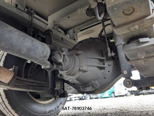 Hino DUTRO 2015-03 7250603-12