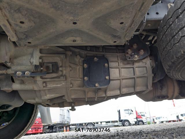 Hino DUTRO 2015-03 7250603-14
