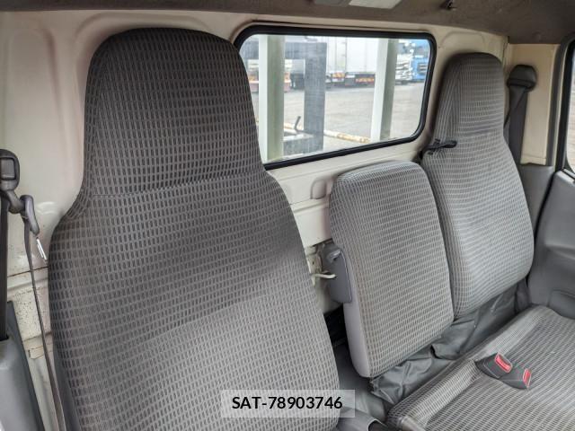 Hino DUTRO 2015-03 7250603-8