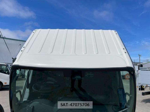 Hino DUTRO 2022-03 7250580-23