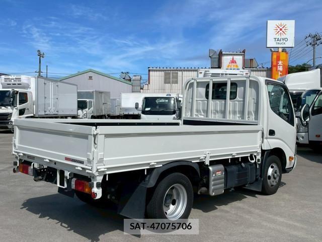 Hino DUTRO 2022-03 7250580-3