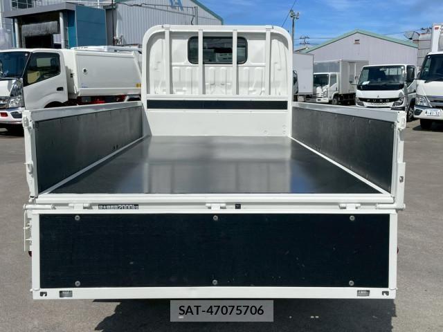 Hino DUTRO 2022-03 7250580-6