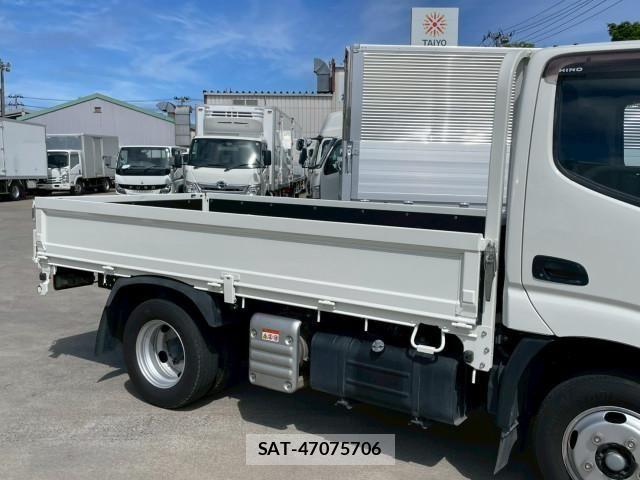 Hino DUTRO 2022-03 7250580-8