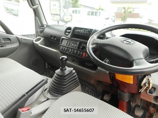 Hino DUTRO 2013-04 7250604-11