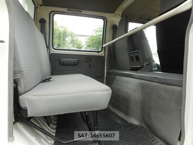 Hino DUTRO 2013-04 7250604-14
