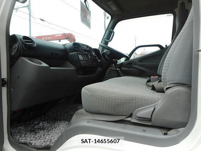 Hino DUTRO 2013-04 7250604-17