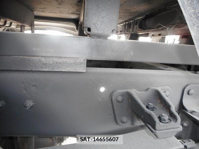 Hino DUTRO 2013-04 7250604-26