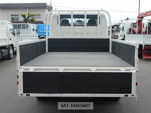 Hino DUTRO 2013-04 7250604-8