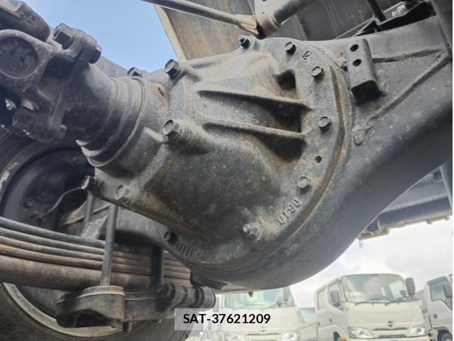 Hino DUTRO 2017-12 7250575-10