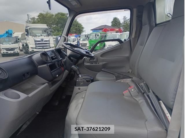 Hino DUTRO 2017-12 7250575-22