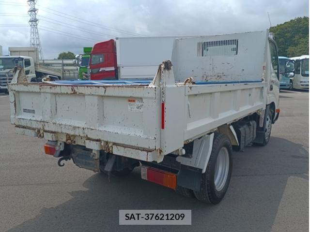 Hino DUTRO 2017-12 7250575-2