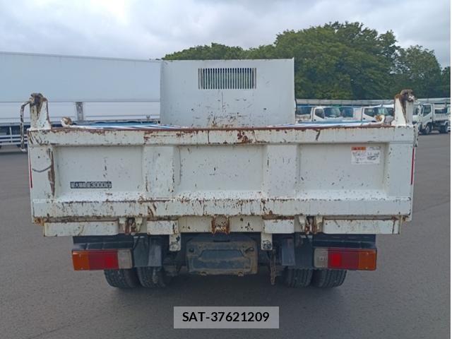 Hino DUTRO 2017-12 7250575-4