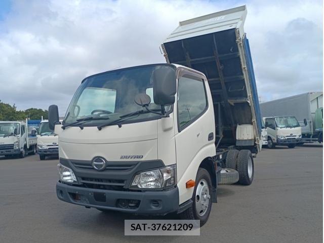 Hino DUTRO 2017-12 7250575-5