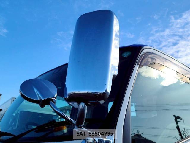 Hino DUTRO 2023-03 7250557-16