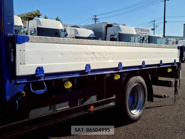 Hino DUTRO 2023-03 7250557-18