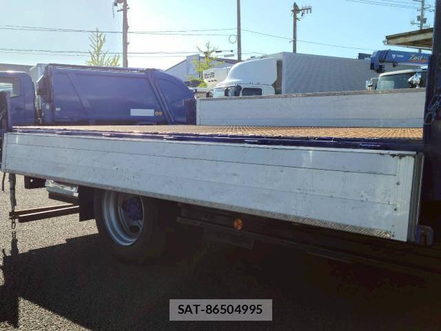 Hino DUTRO 2023-03 7250557-21