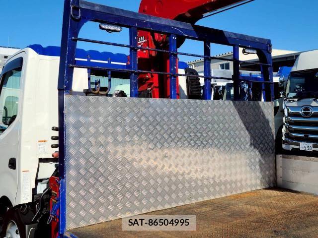 Hino DUTRO 2023-03 7250557-22
