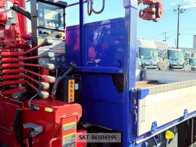 Hino DUTRO 2023-03 7250557-26