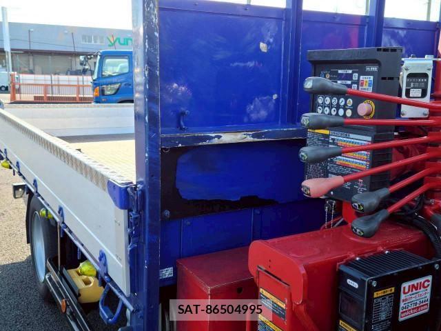 Hino DUTRO 2023-03 7250557-27