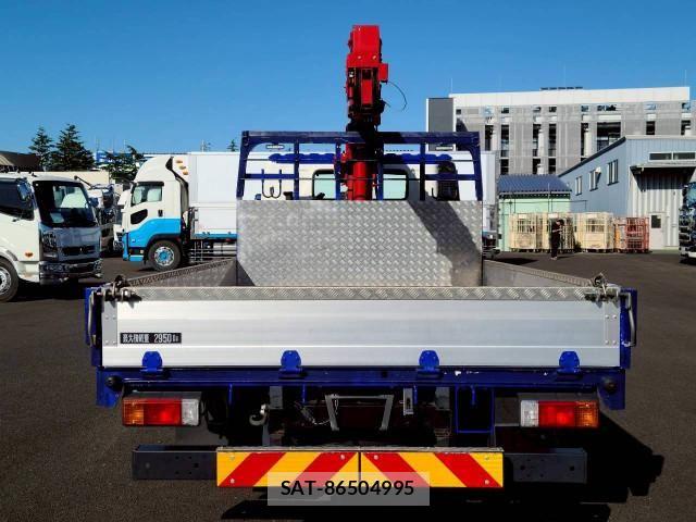 Hino DUTRO 2023-03 7250557-4