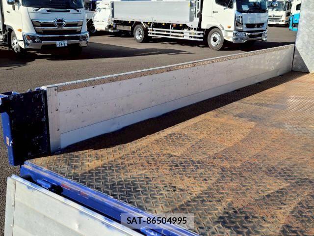 Hino DUTRO 2023-03 7250557-6