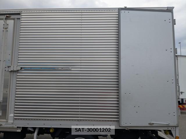 Hino DUTRO 2022-06 7250561-19