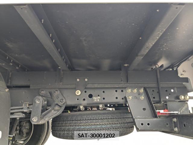 Hino DUTRO 2022-06 7250561-21