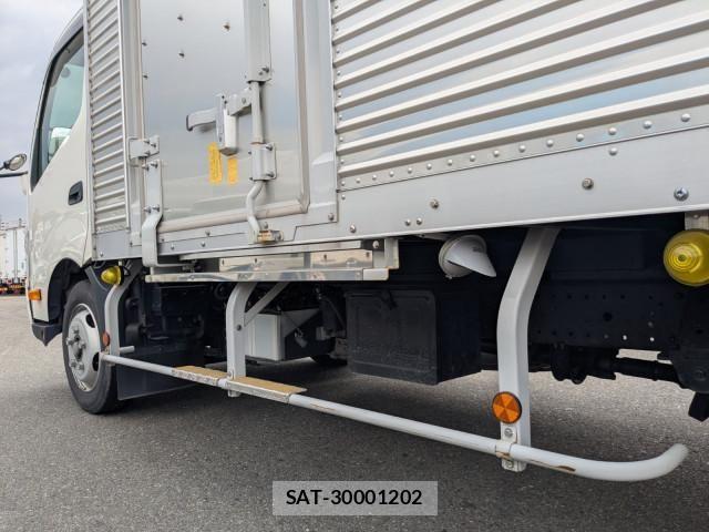 Hino DUTRO 2022-06 7250561-23