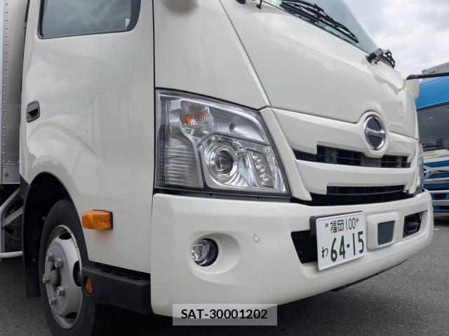 Hino DUTRO 2022-06 7250561-25