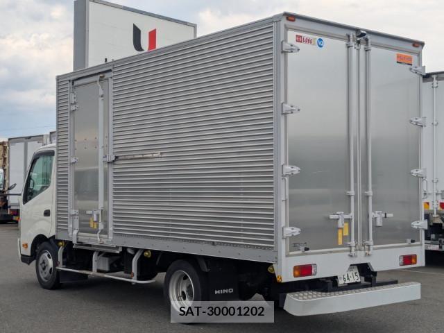 Hino DUTRO 2022-06 7250561-3
