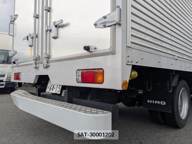 Hino DUTRO 2022-06 7250561-6