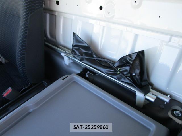 Hino DUTRO 2025-10 7250560-19