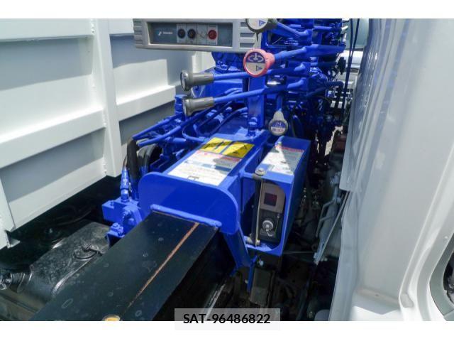 Hino DUTRO 2014-12 7250563-15