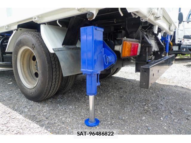 Hino DUTRO 2014-12 7250563-23