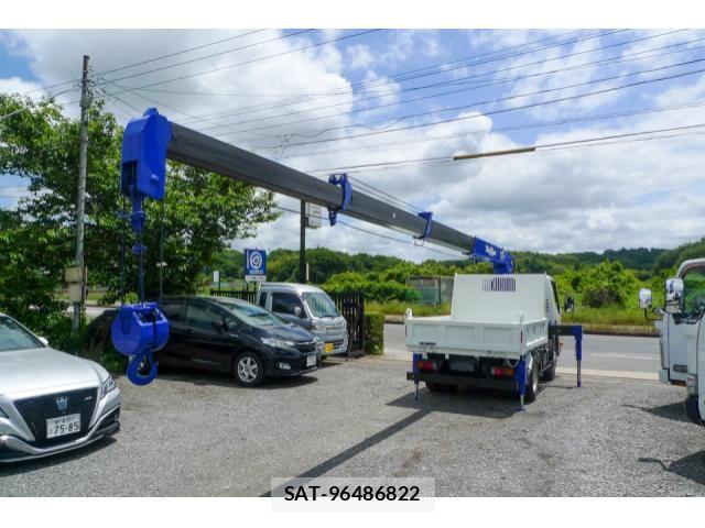 Hino DUTRO 2014-12 7250563-8