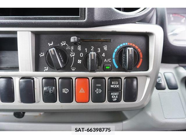 Hino DUTRO 2020-11 7250569-25